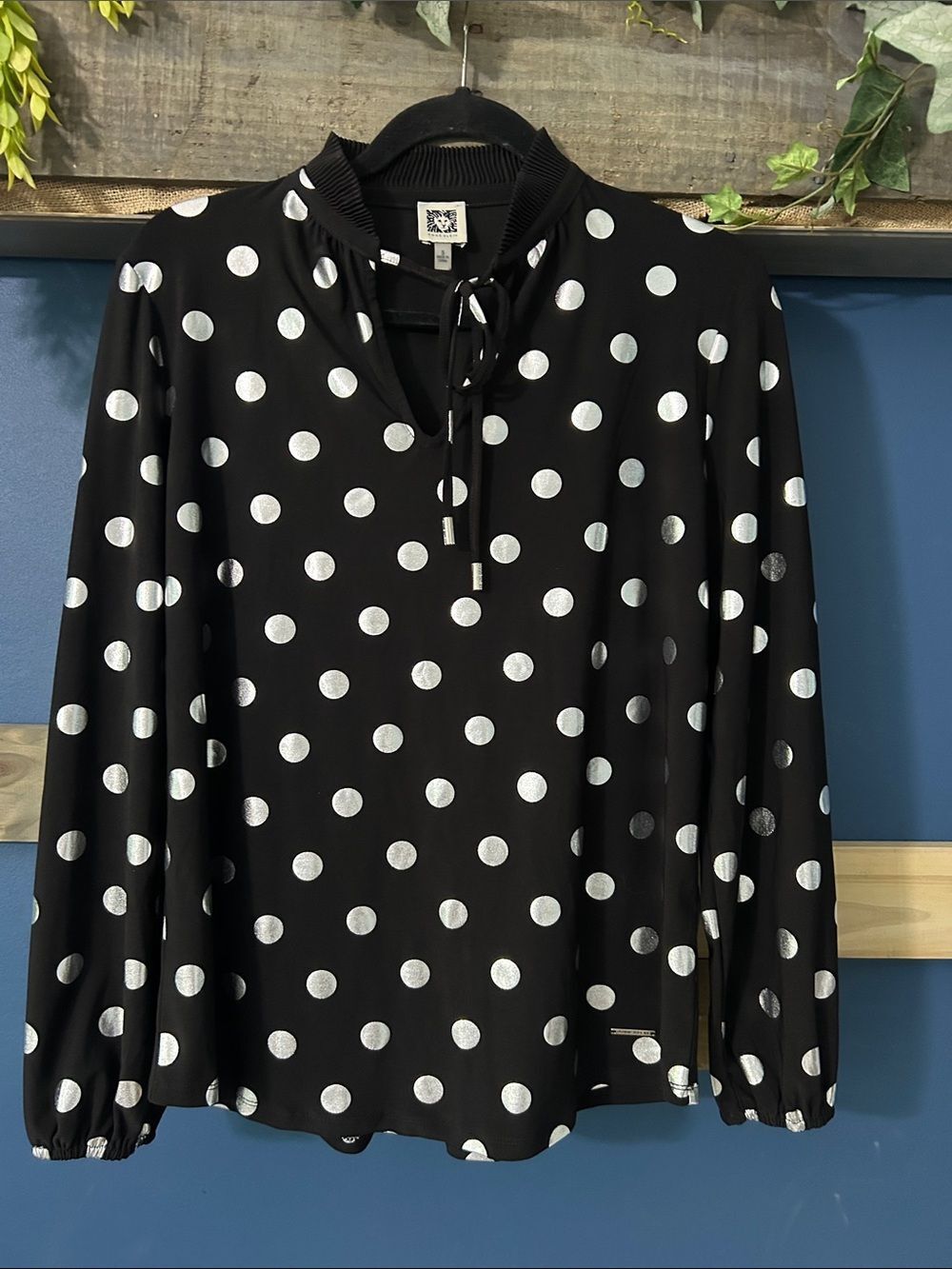 Anne Klein Black/Shiny Silver Polka Dot Tie-Neck Blouse Sz Small NWOT